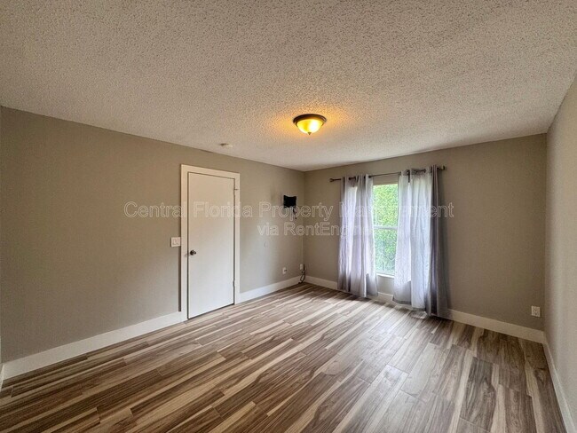 Building Photo - 13903 Timberland Dr