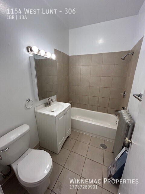 Building Photo - 1154 West Lunt-306