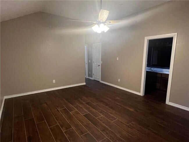 Building Photo - 15920 Korie Dr