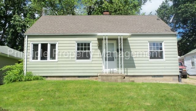 Primary Photo - House in Central Peoria