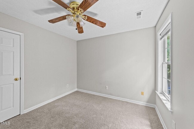 Building Photo - 108 Tarlow Ct