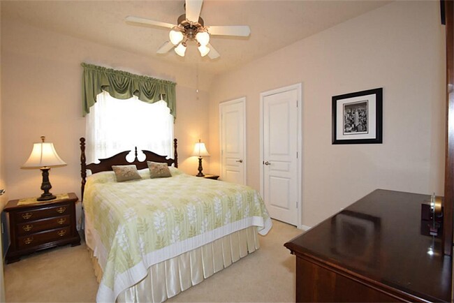 Building Photo - 12103 Ensenada Canyon Ln