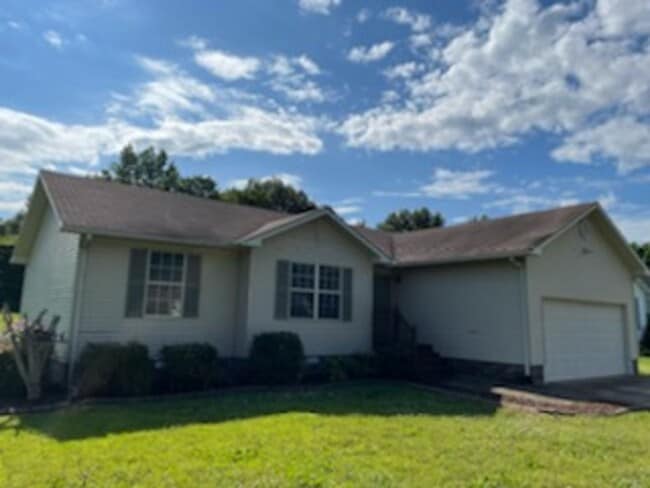 Primary Photo - Charming 3 BD 2 BA Home!