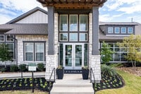 Building Photo - Flora 4050