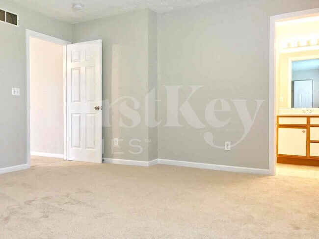 Building Photo - 12 Amelia Park Dr