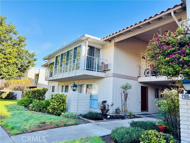 Building Photo - 2106 Ronda Granada