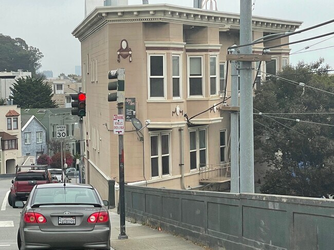 Building Photo - 3099 Market St