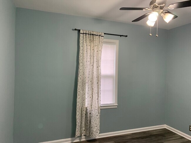 Building Photo - Great Home in South Broad Ripple!