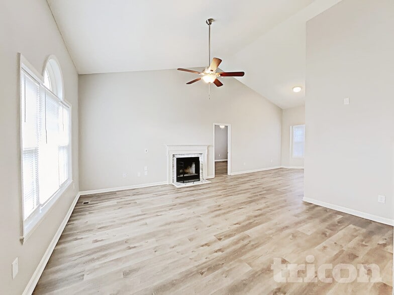 Building Photo - 603 Garrison Ave