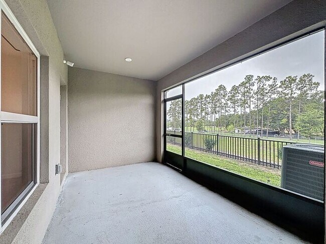 Building Photo - Dream Townhome in Magnolia Grove, Davenport !