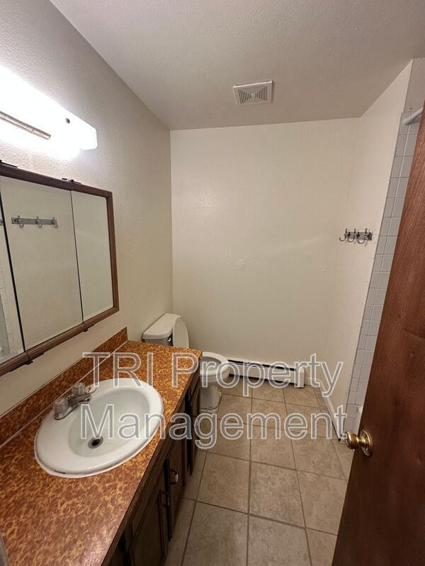 Building Photo - 1304 29th St