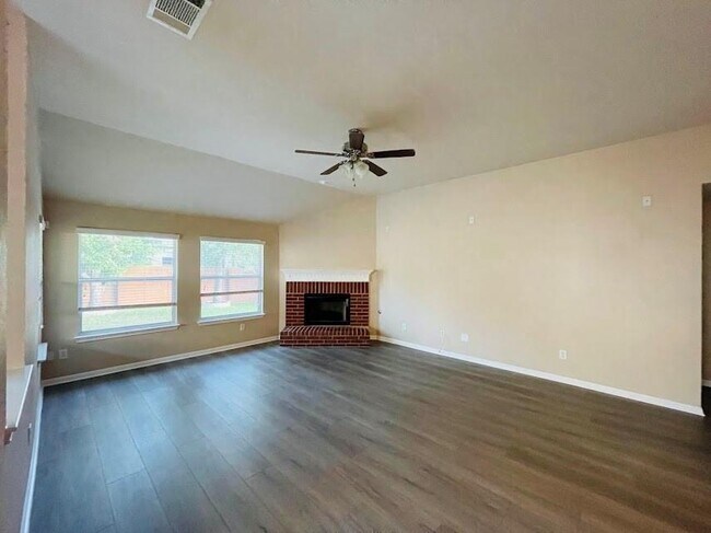 Building Photo - 15425 Fisher Island Dr