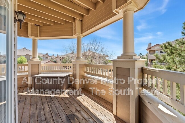 Building Photo - 8427 S Hoyt Way