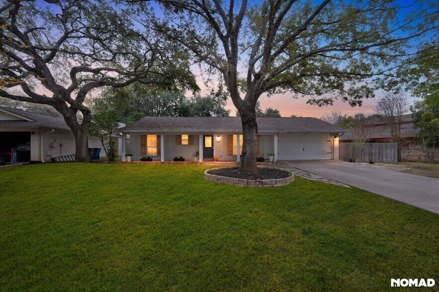 Building Photo - 5718 Charlie Chan Dr