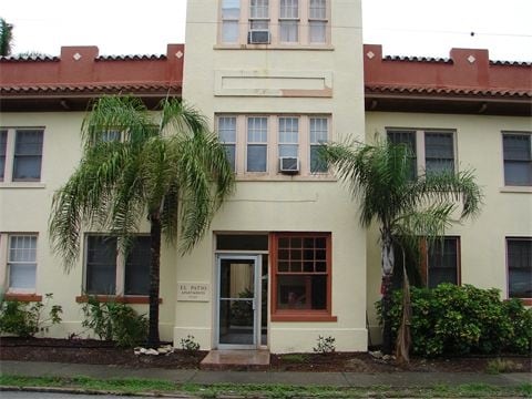Building Photo - El Patio Apartments Badenton