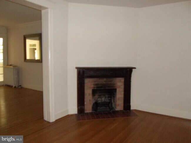 Building Photo - 1745 Lanier Pl NW