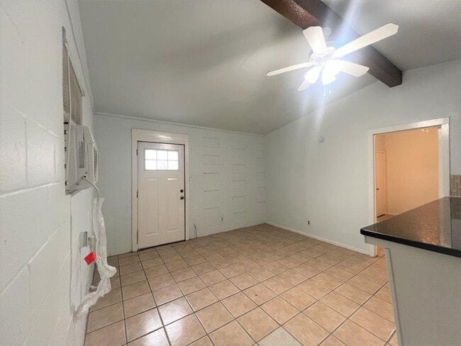 Building Photo - 2609 E Cesar Chavez St