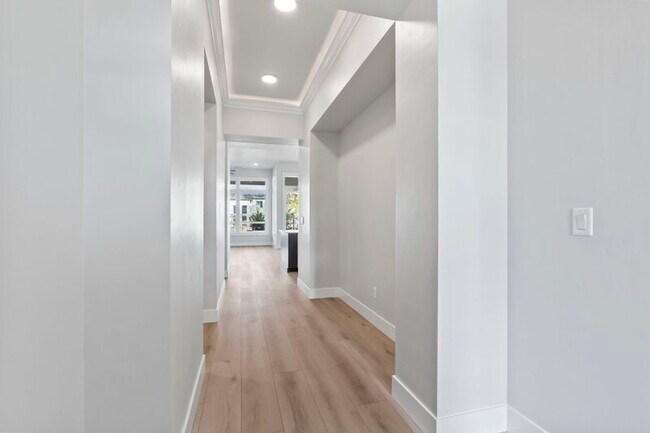 Building Photo - 10692 W Bell Fountain Dr