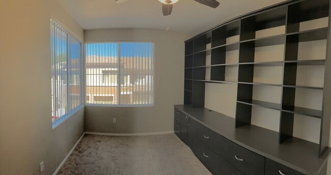 Building Photo - MOVE IN BONUS !! STUNNING BEAUTIFUL 3BD/2.5BA W/ DEN AREA CONDO/TOWNHOME LOCATED IN SUMMERLIN