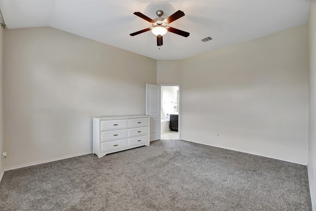 Building Photo - 23814 Scotsman Dr