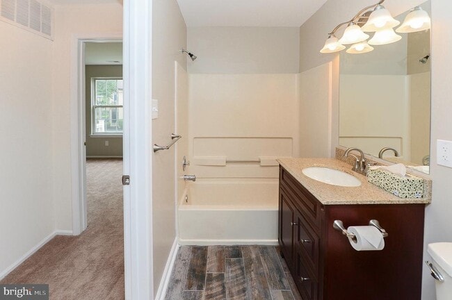 Building Photo - 58 Crestmont Dr