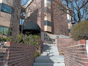 Building Photo - 11th Place Condominiums Unit #3010 Available for NOW!  $2100 per month.