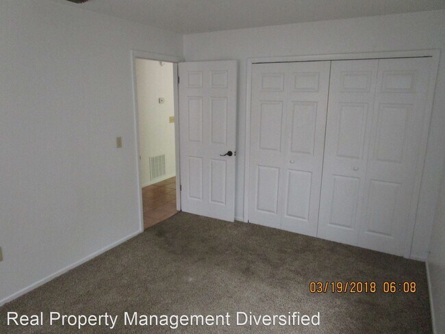 Building Photo - 1710 SW 109th Pl