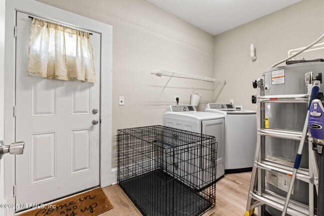 Building Photo - 2781 College St