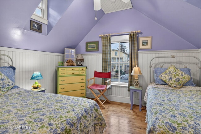 Building Photo - 81 Broadway