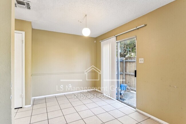 Building Photo - 6702 Windsor Hollow Dr