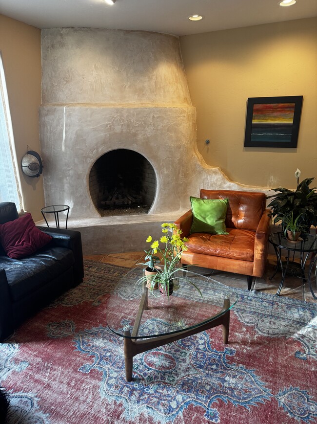 Building Photo - 78 Jameson Dr