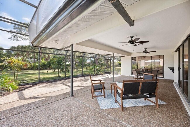 Building Photo - 456 Yacht Harbor Dr