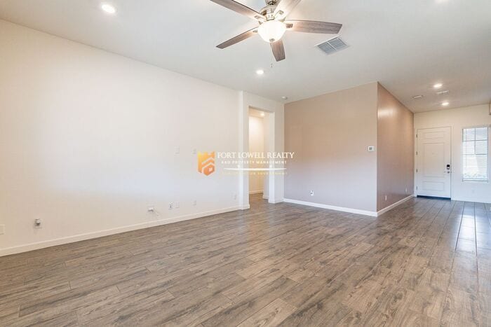 Building Photo - 2811 W Pollack St