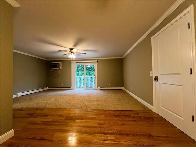 Building Photo - 395 Mendon Rd