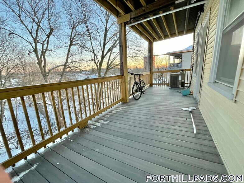 Building Photo - 190 Highland St