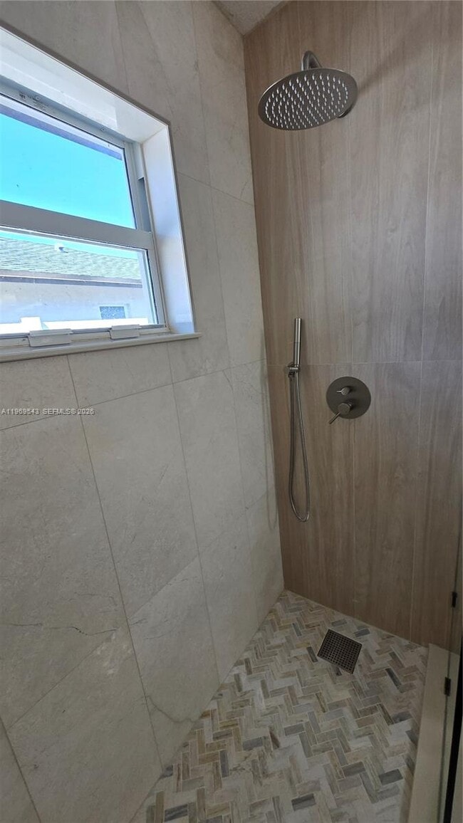 Building Photo - 250 Ipswich St