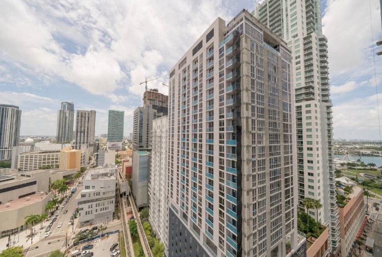 Building Photo - 133 NE 2nd Ave