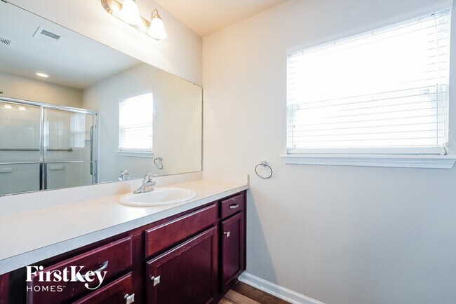 Building Photo - 134 Coosawatchie St