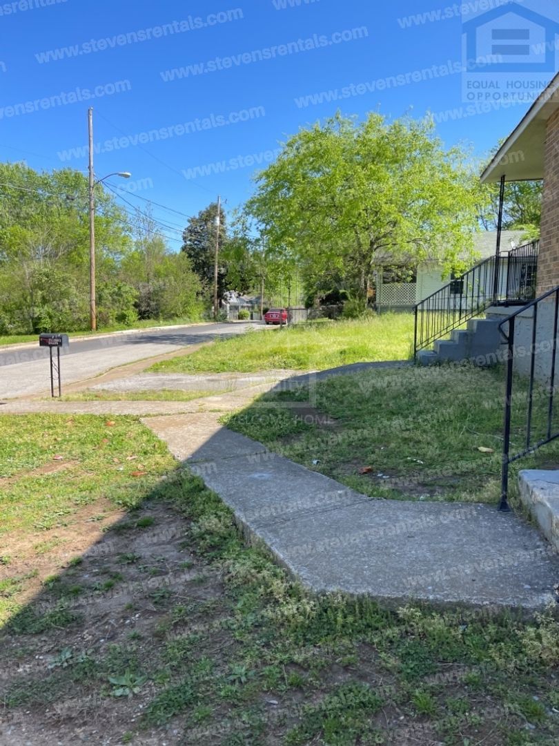 Building Photo - 3518 Ohls Ave