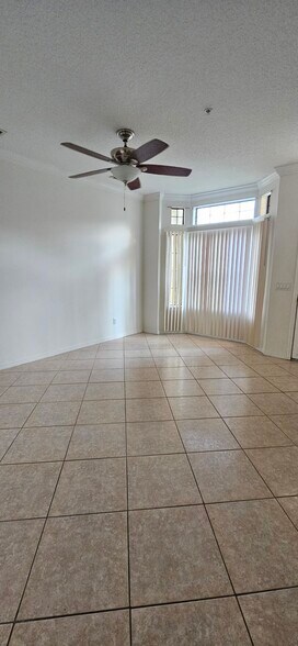 Building Photo - 6007 Scotchwood Gln