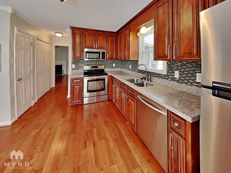 Building Photo - 613 Jordan Ridge Ln