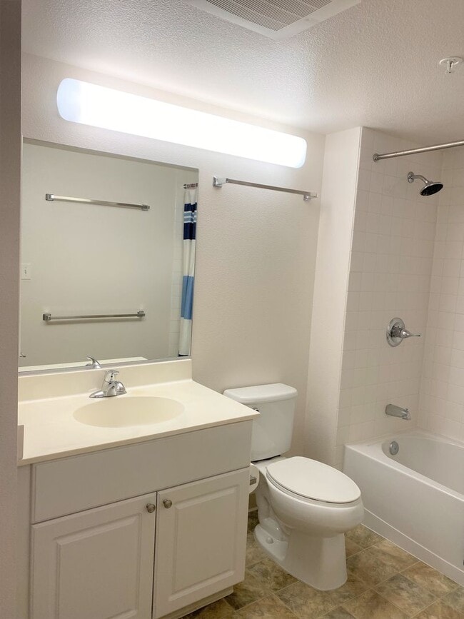 Building Photo - 801 South St