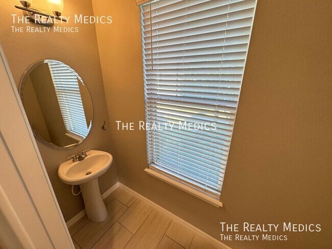 Building Photo - 16149 Mangrove Rd