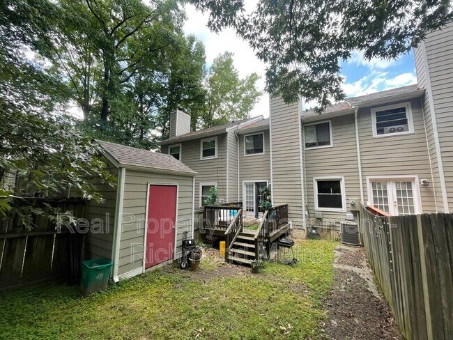 Building Photo - 2034 Airy Cir
