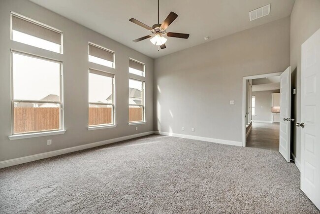 Building Photo - 412 Winding Creek Ln