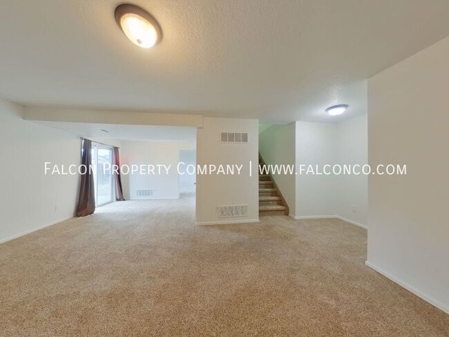 Building Photo - 6335 Cording Ct