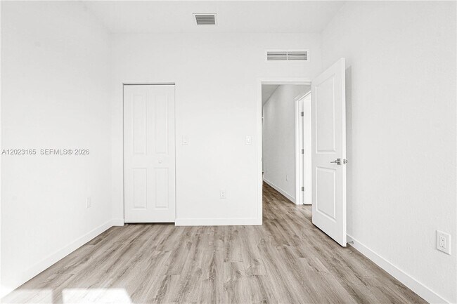 Building Photo - 22555 SW 125th Ave
