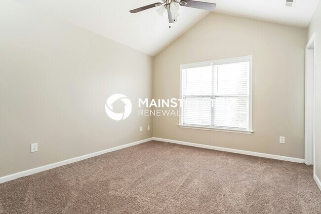 Building Photo - 3 Bedroom Pet-Friendly Home in Raleigh, NC with Main Street Renewal