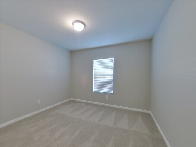 Building Photo - 15676 Del Norte Dr