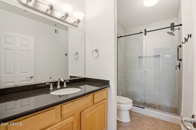 Building Photo - 4925 E Desert Cove Ave